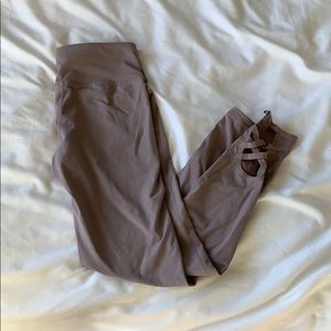 mono b workout leggings